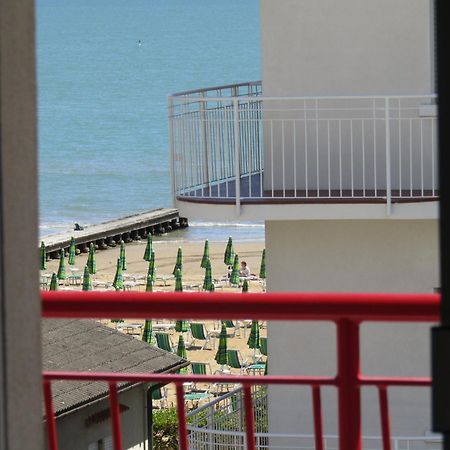 לידו די ג'סולו Hotel Atene מראה חיצוני תמונה