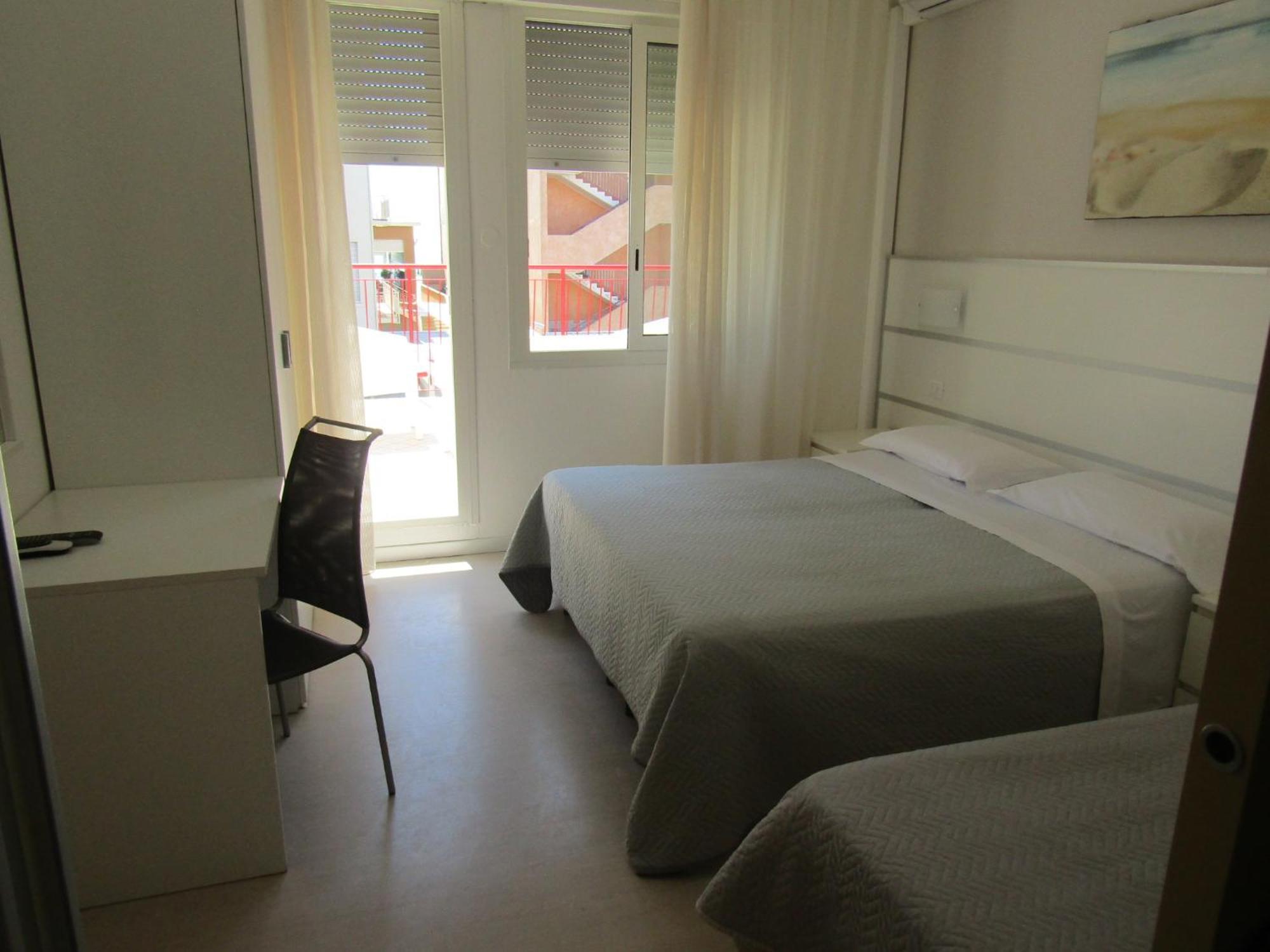 לידו די ג'סולו Hotel Atene מראה חיצוני תמונה